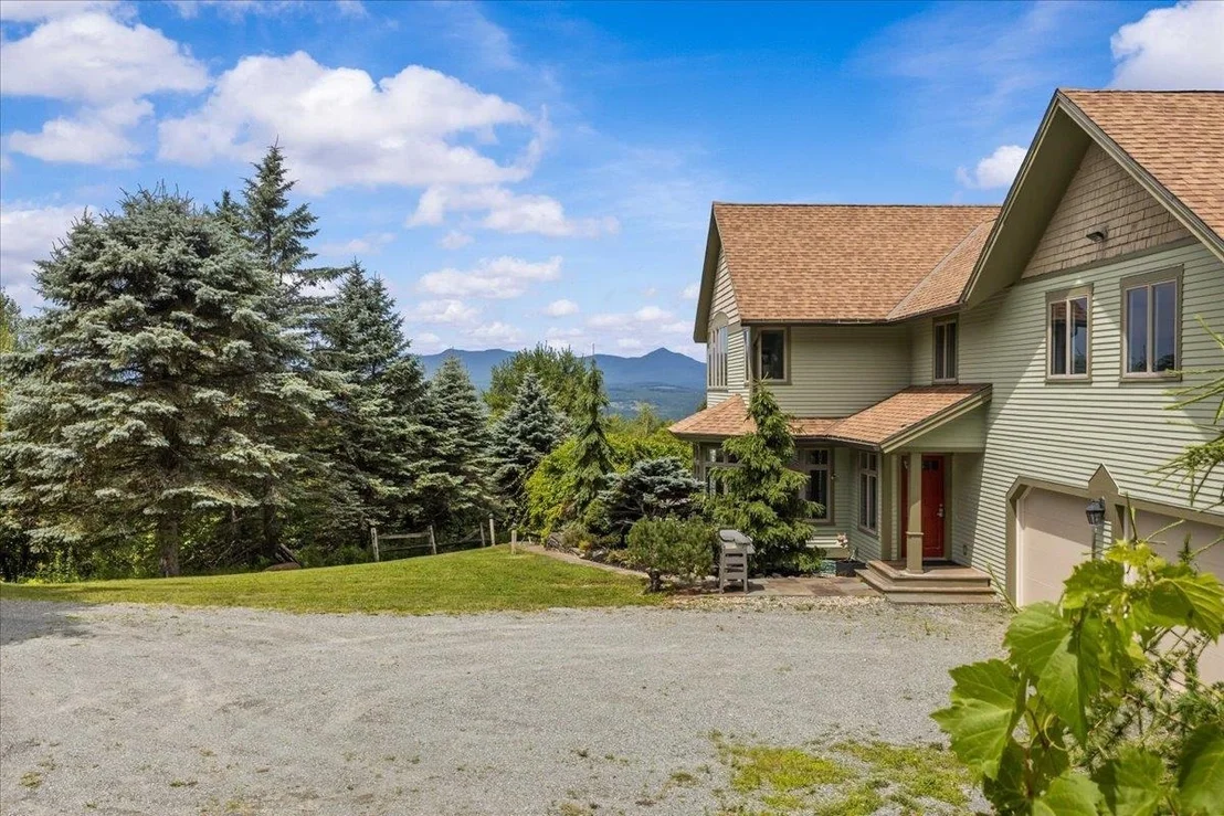 Photo of 340 Worcester Ridge
