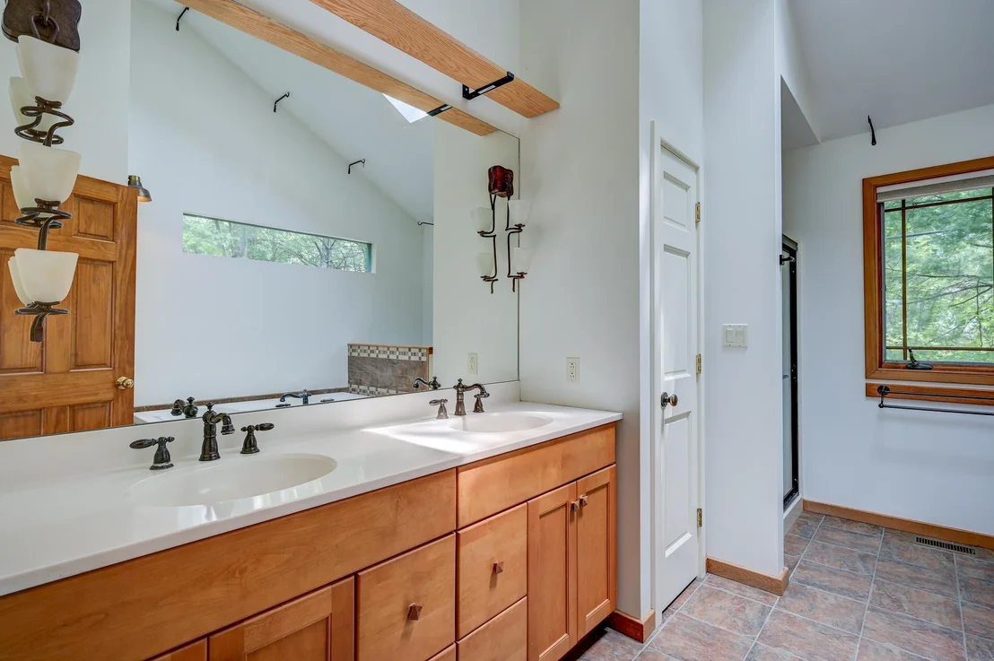 Photo of 36 Oak Ridge