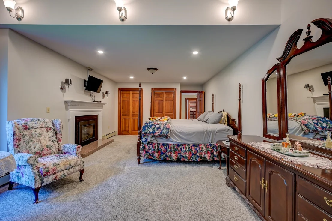Photo of 102 Birch Bend