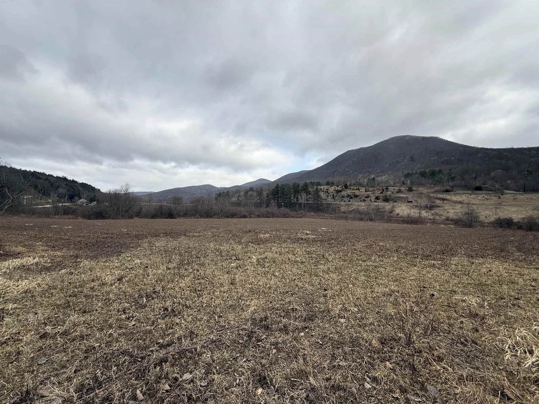 Photo of 00 Castleton