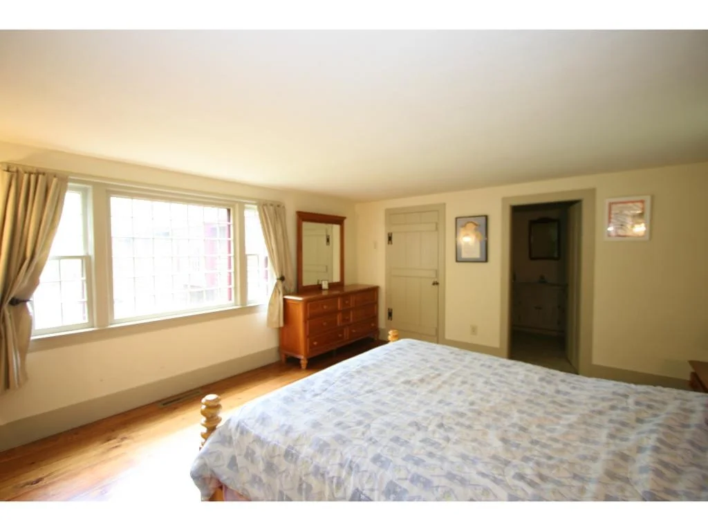 Photo of 49 Russell