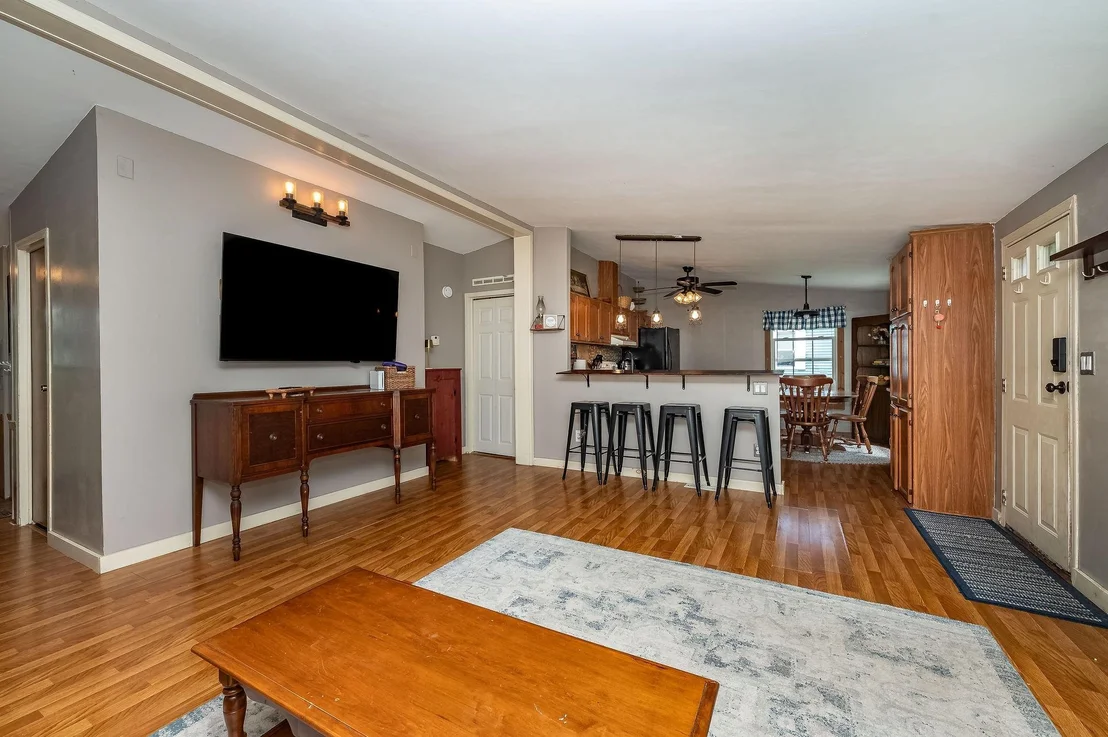 Photo of 446 Emerald