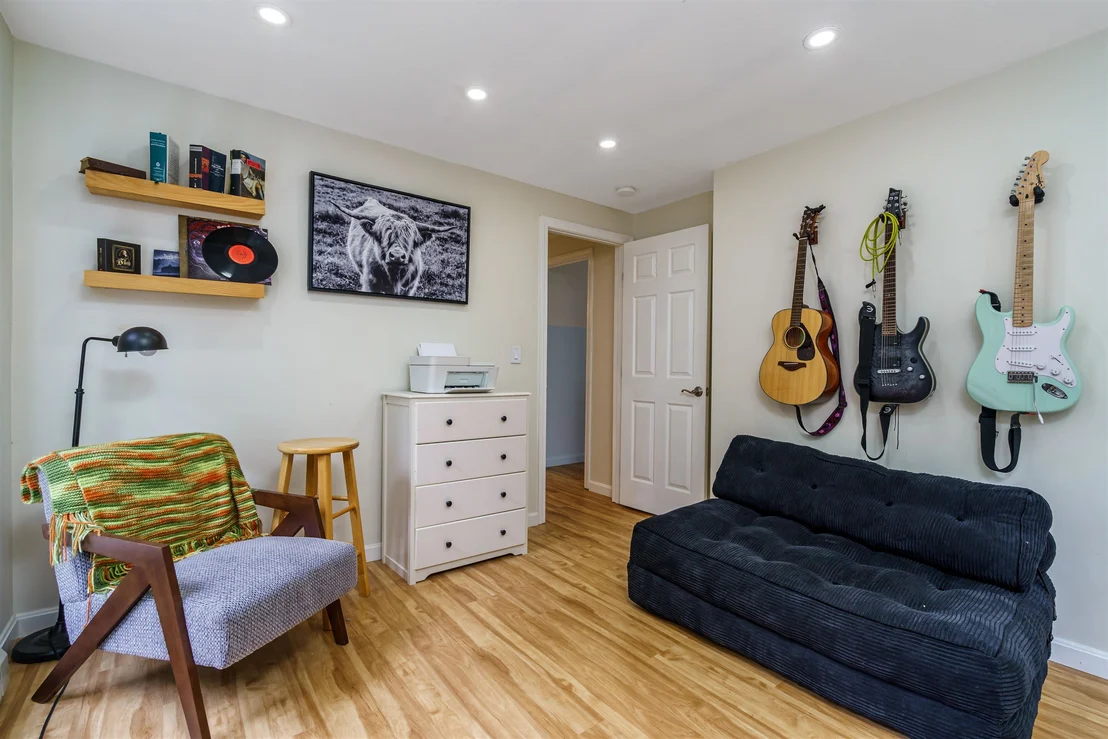Photo of 37 Tamarack