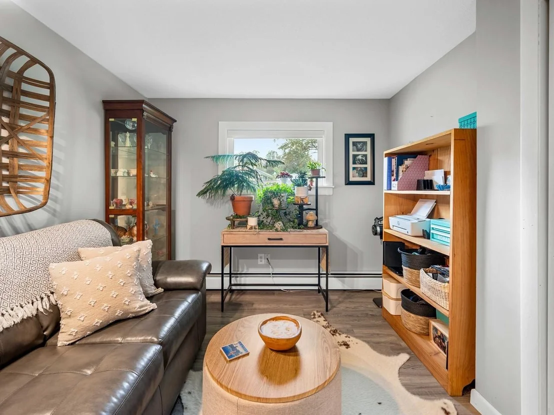 Photo of 5 Spruce