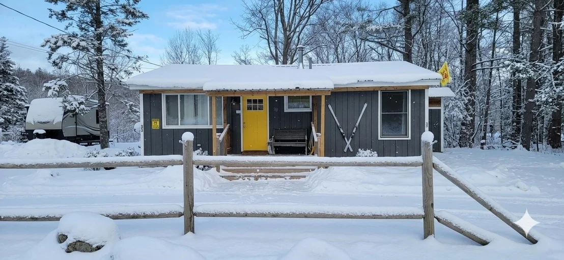 Photo of 33 Pleasant Street