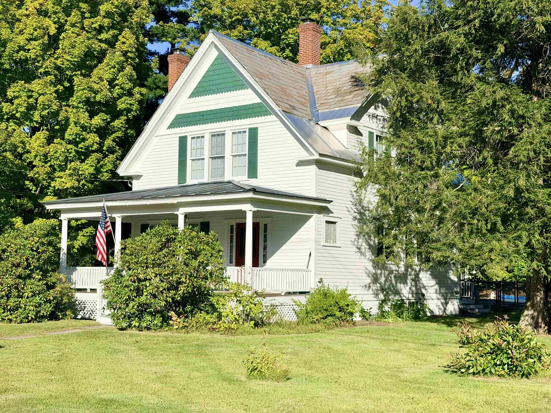Photo of 34 Edgewood