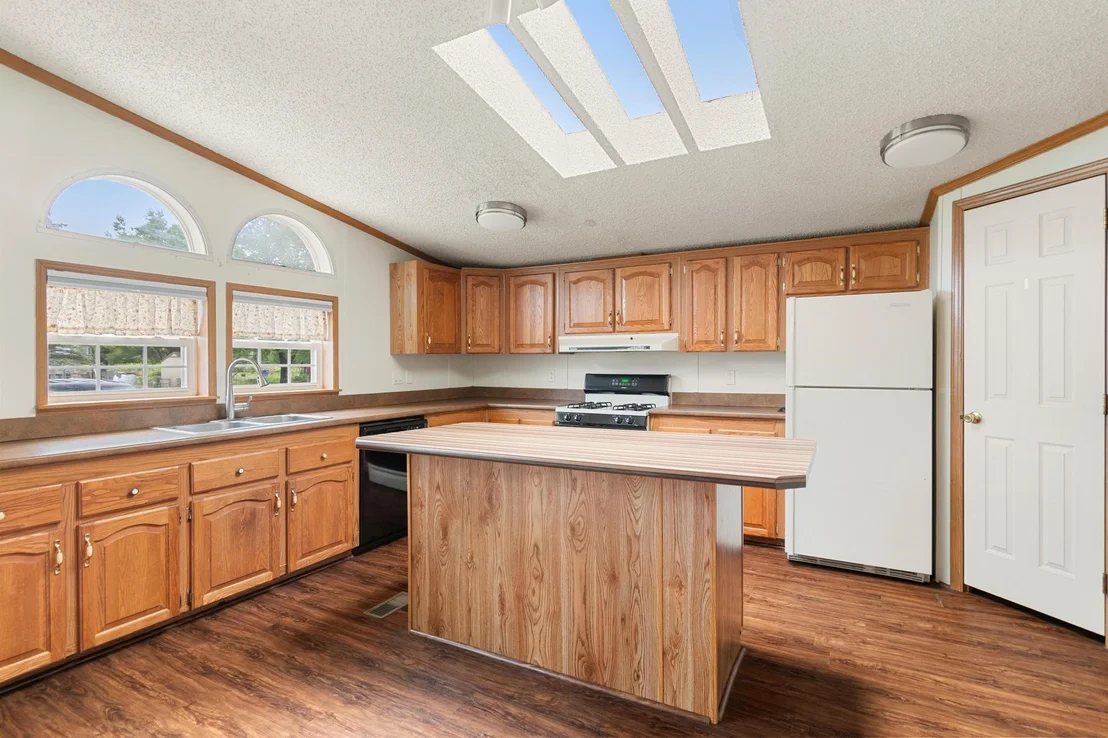 Photo of 425 Mountain View