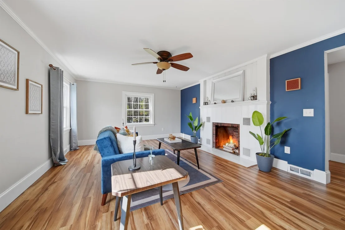 Photo of 209 Hooksett