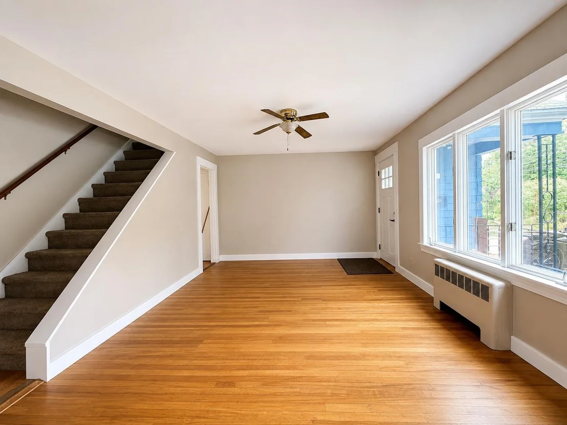 Photo of 96 Middle