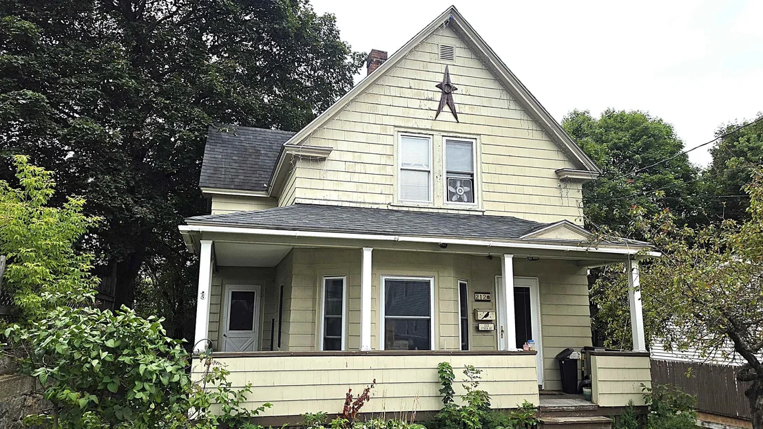 Photo of 212 Park