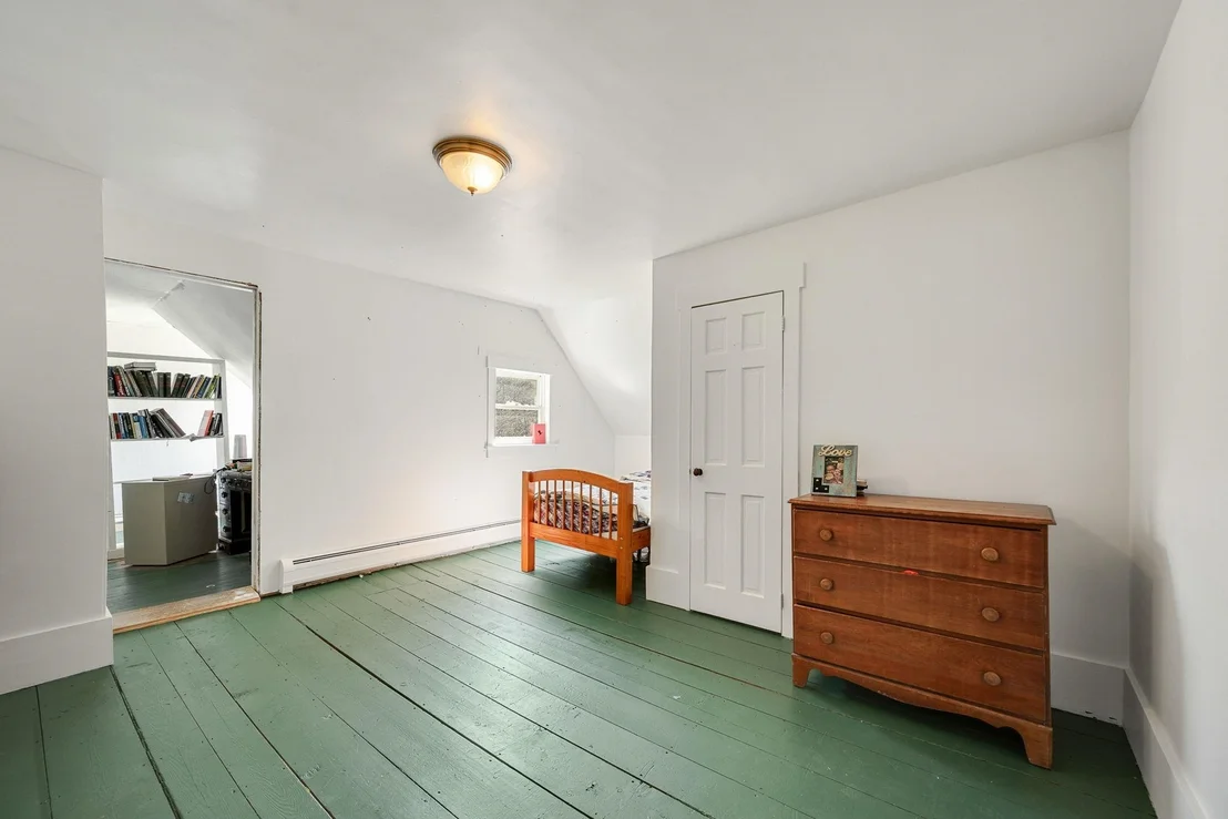 Photo of 546 Anderson