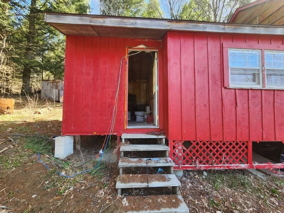 Photo of 1594 White