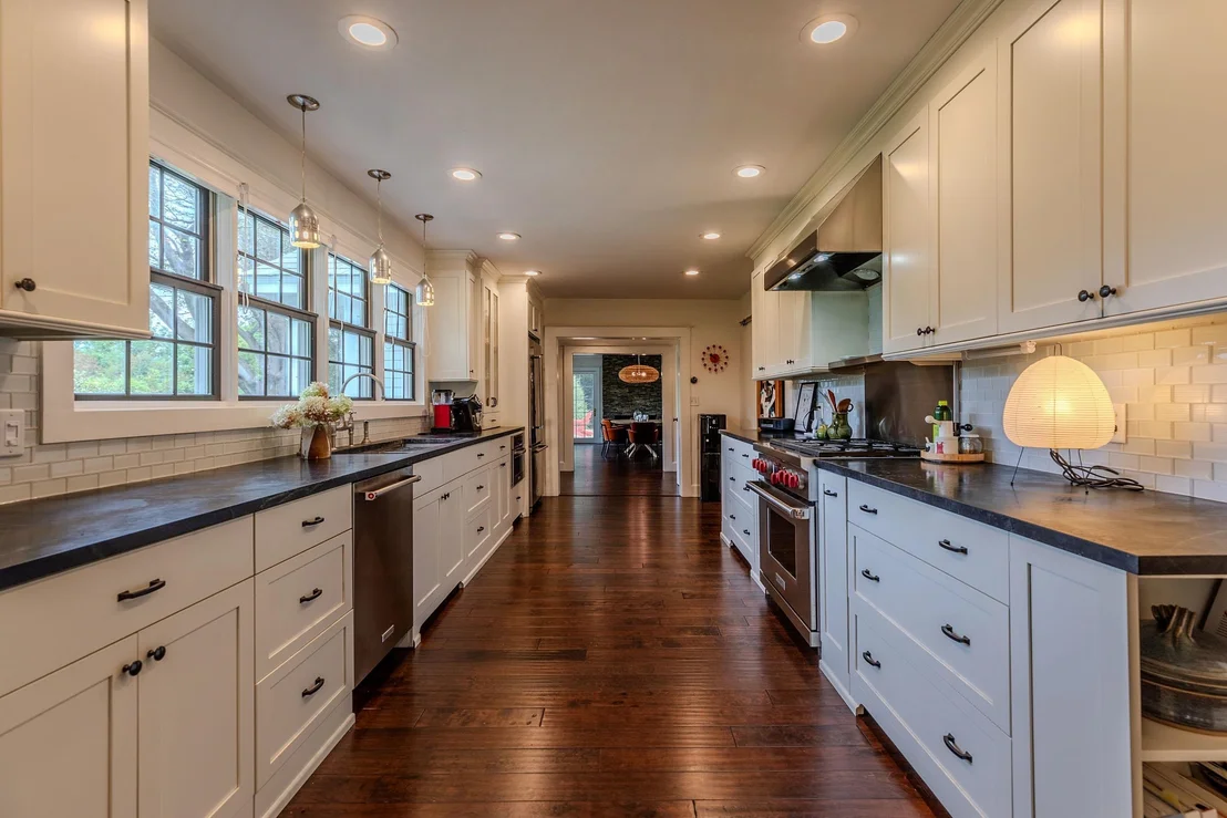 Photo of 2100 Monument