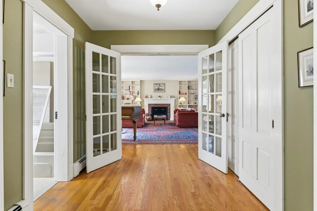 Photo of 567 Main