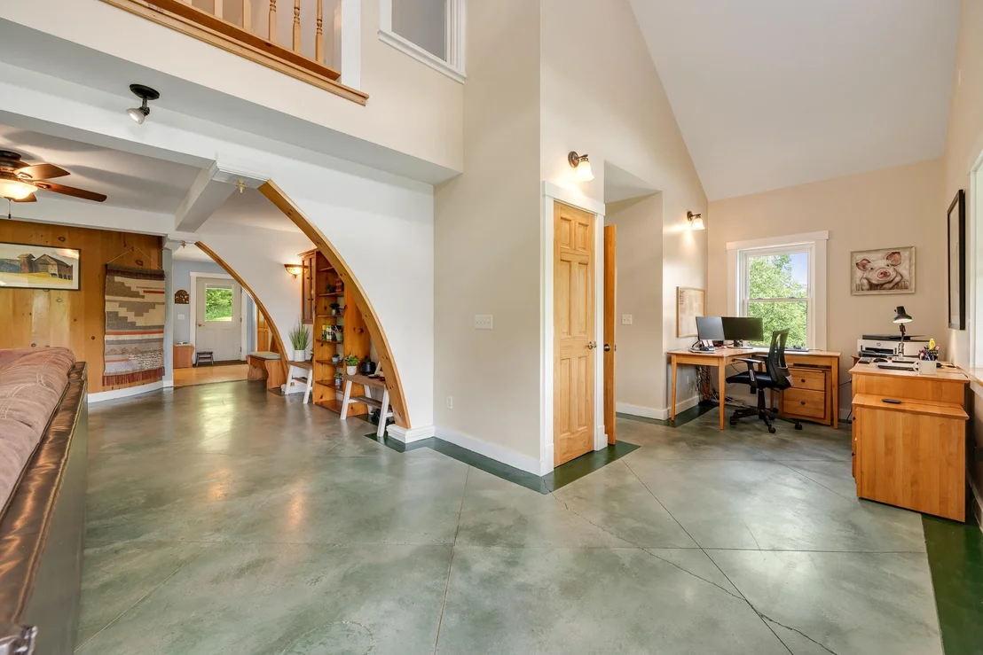 Photo of 1012 Hallstrom