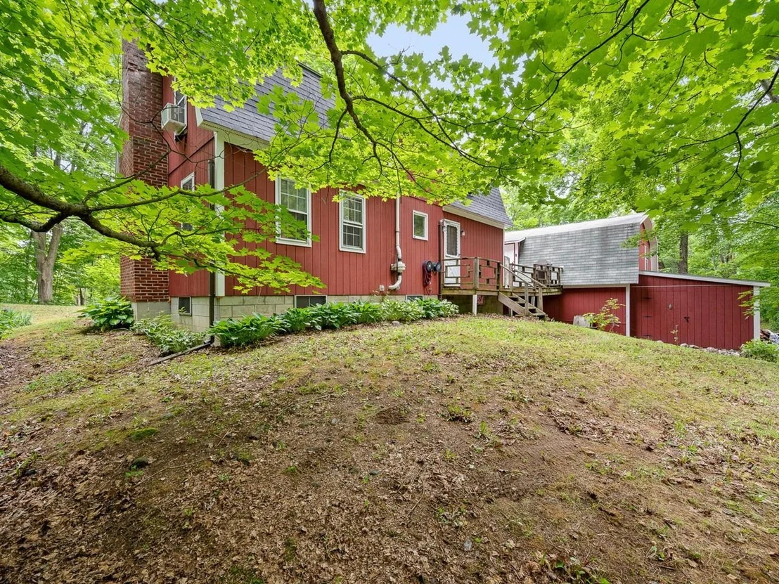 Photo of 1128 Hardscrabble
