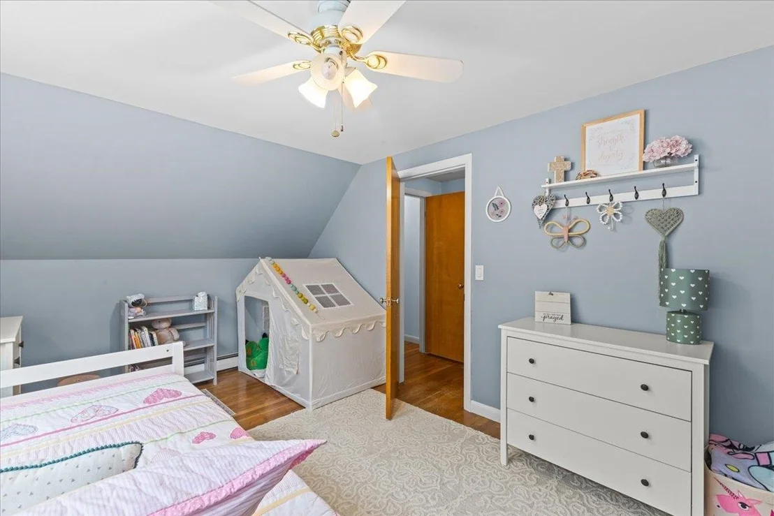 Photo of 6 Edgewood