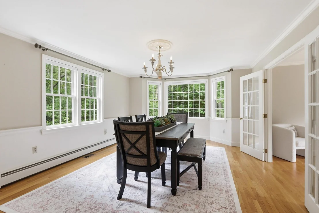 Photo of 8 Bear Hill