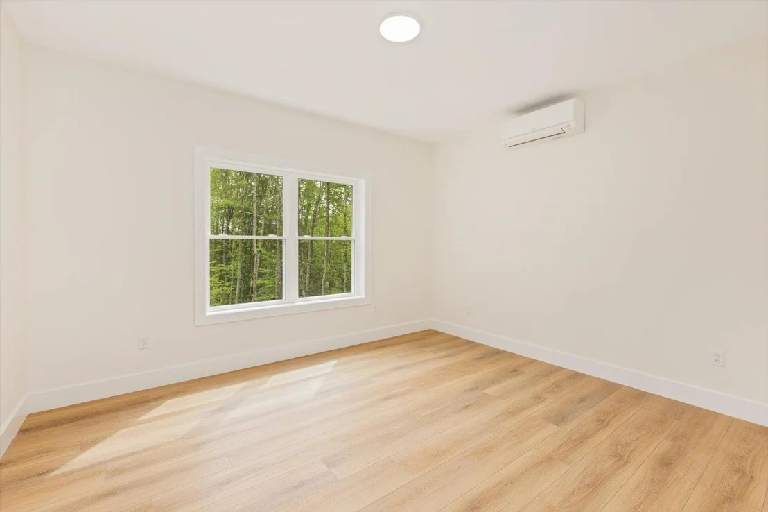 Photo of 7 Spring Hill