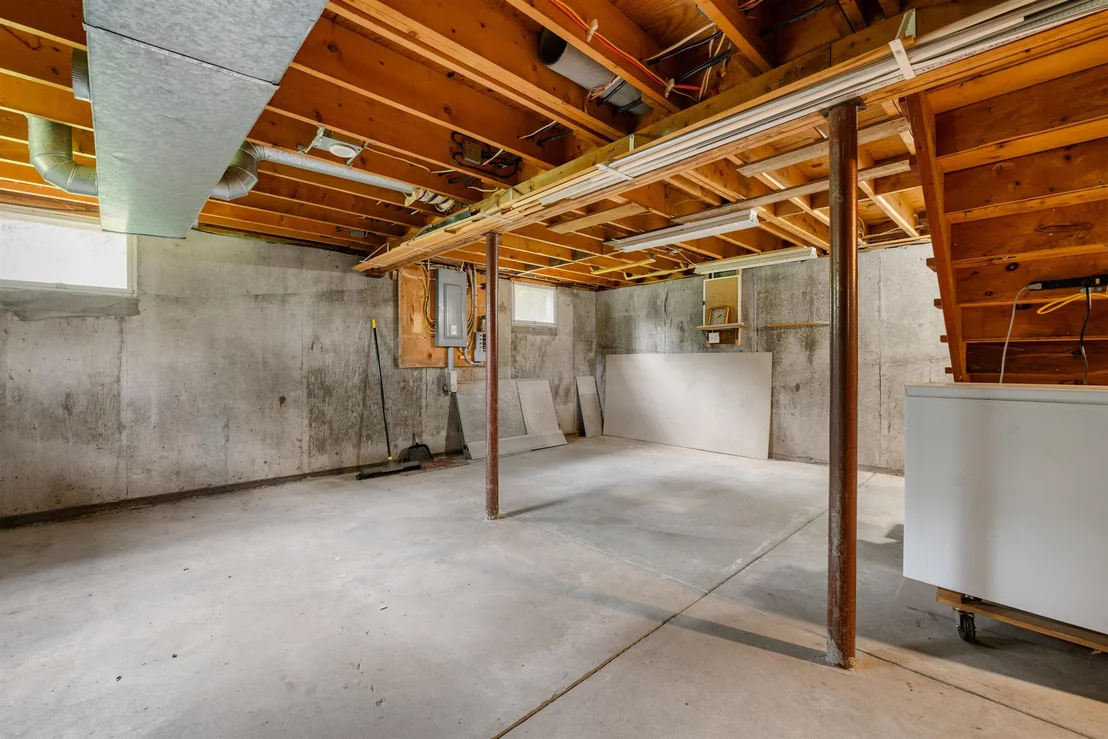 Photo of 44 Dubeau