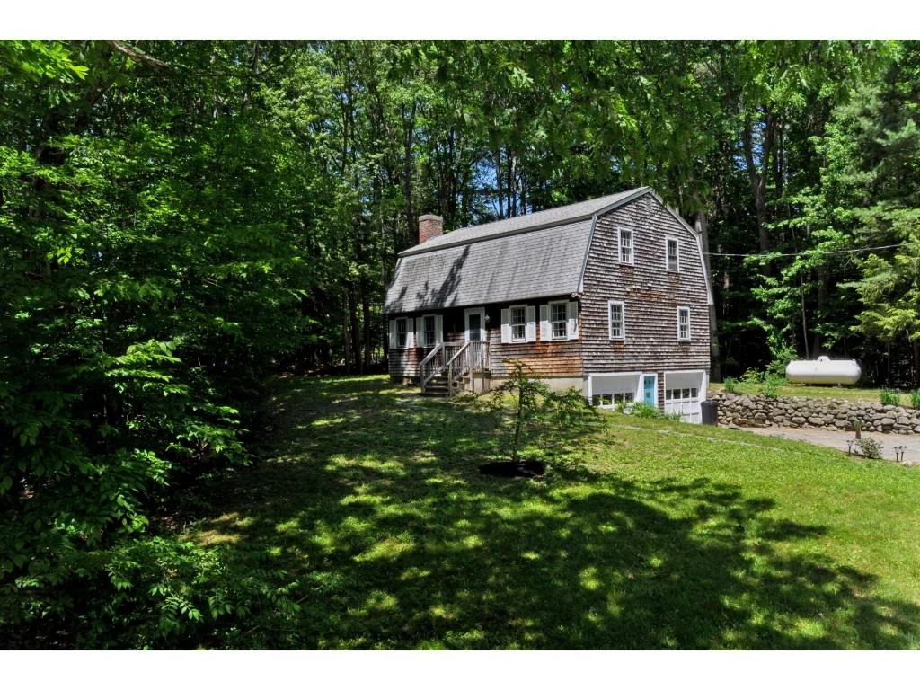 Photo of 11 Bartlett