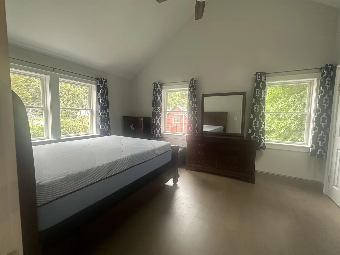 Photo of 34 Pleasant