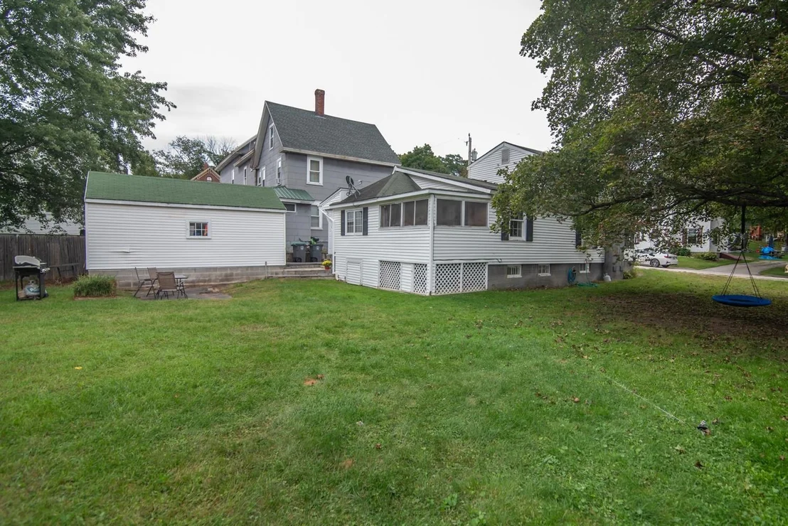 Photo of 3 Maple