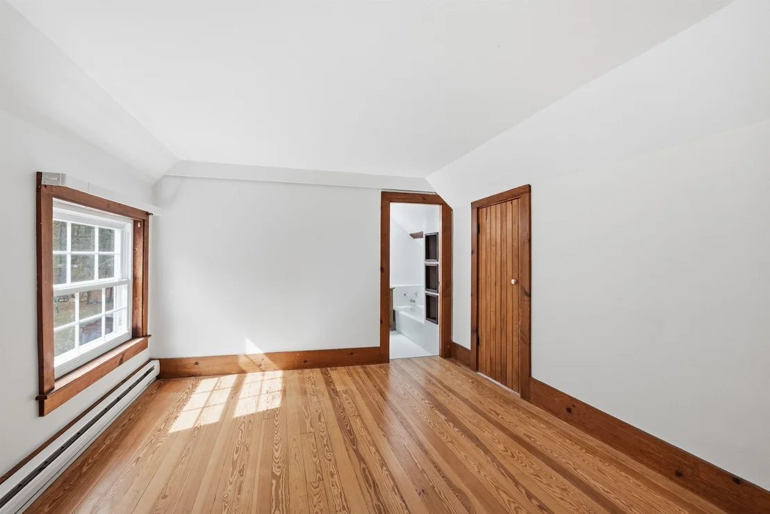 Photo of 275 Granite