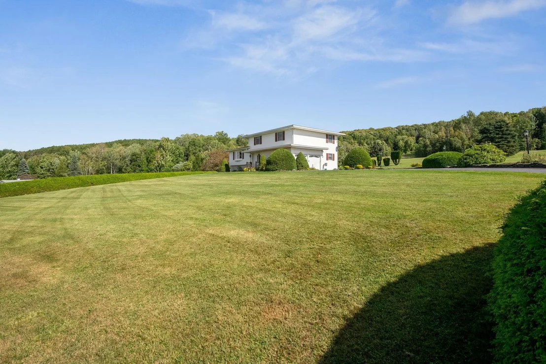 Photo of 210 McLeod