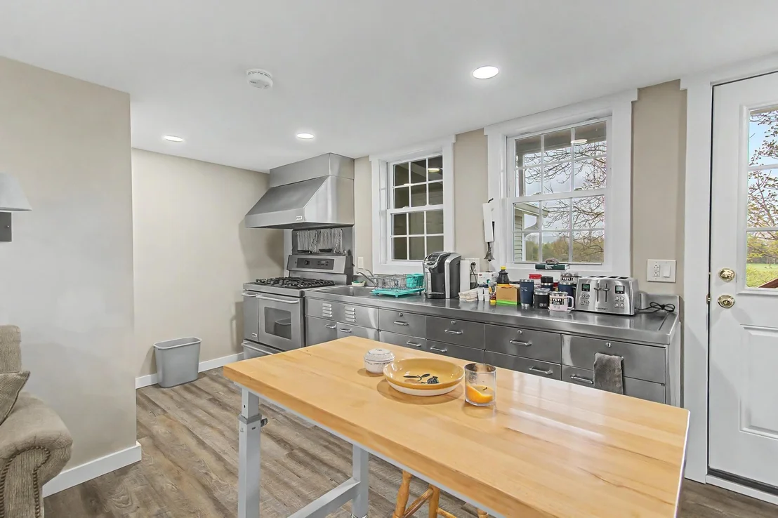 Photo of 4282 Randolph