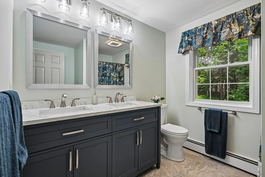 Photo of 15 Emerald