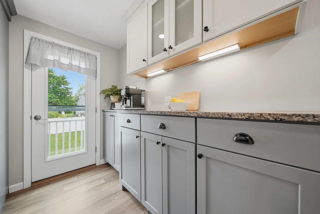 Photo of 76 Granite