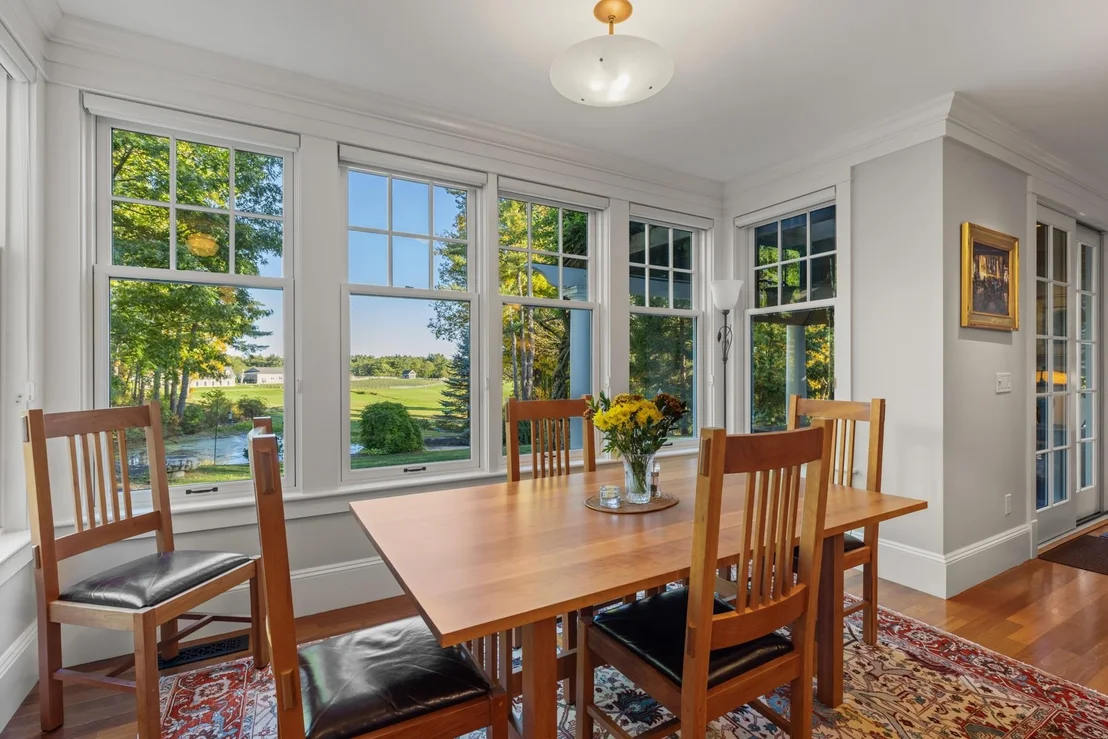 Photo of 24 WISTERIA