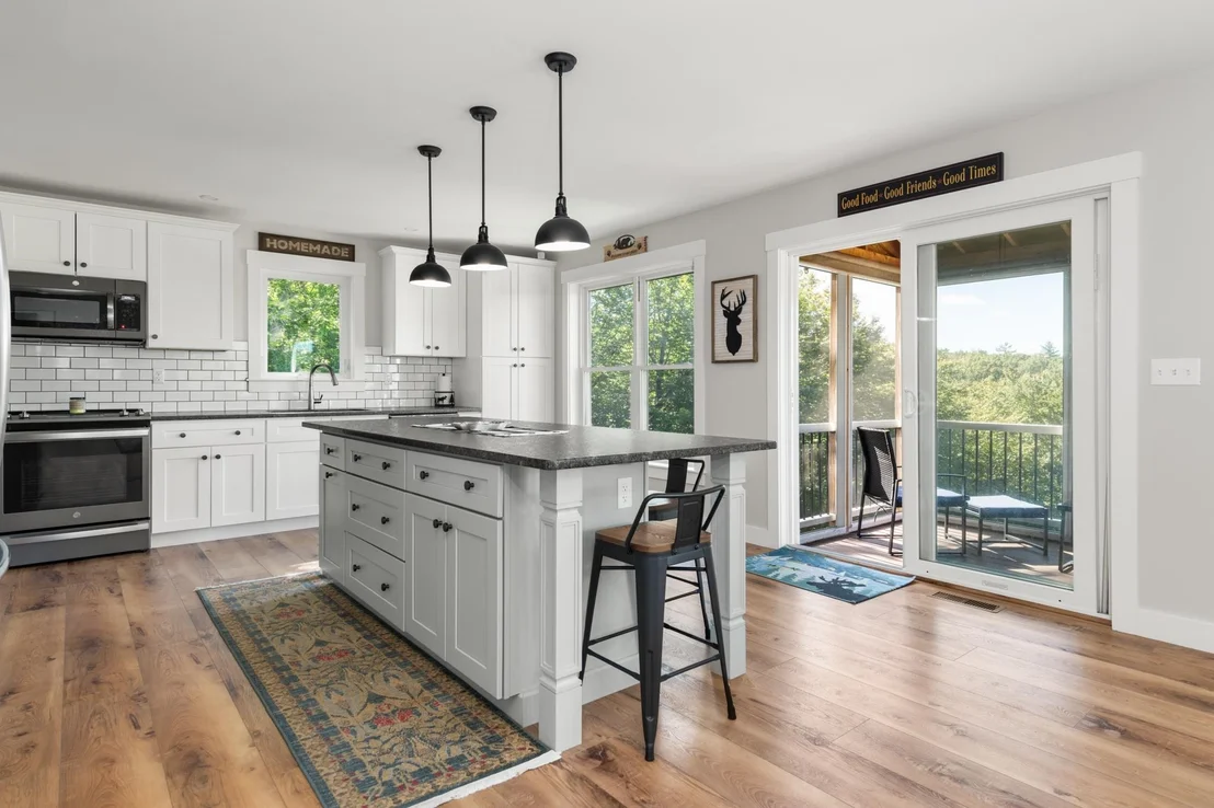 Photo of 140 Hemlock Brook