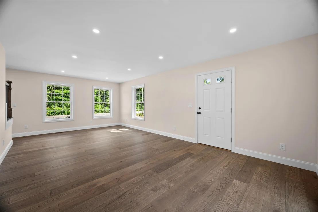 Photo of 335 Raymond