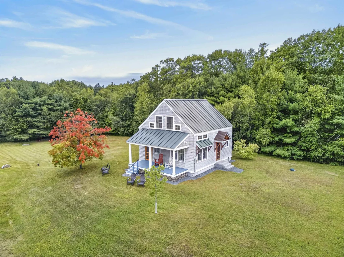 Photo of 854 Murray Hill