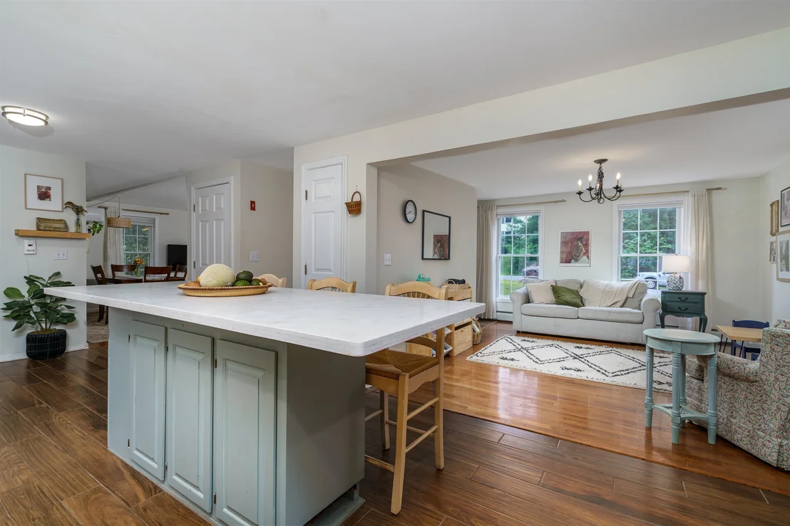Photo of 37 Tamarack