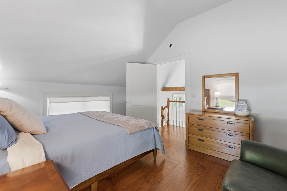 Photo of 27 Mountain View