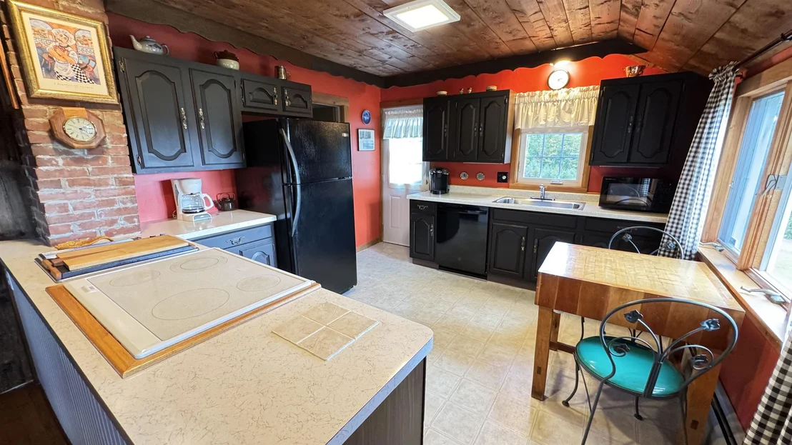 Photo of 808 Whitcomb Hill