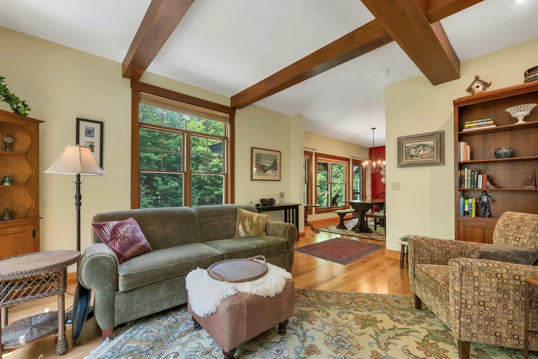 Photo of 42 Cascade Ridge