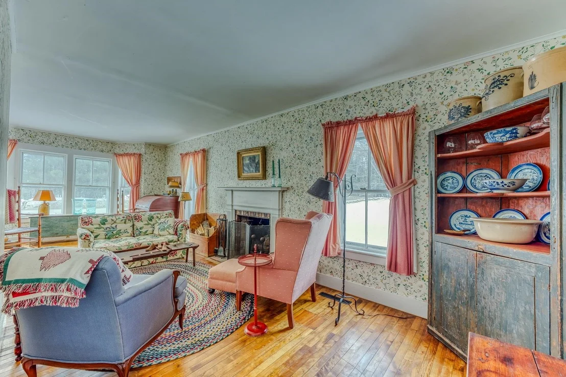 Photo of 249 Mountain View