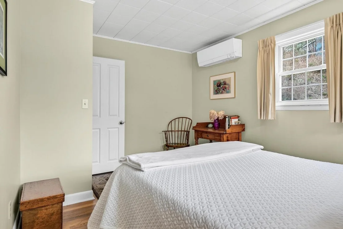 Photo of 47 Chatterton
