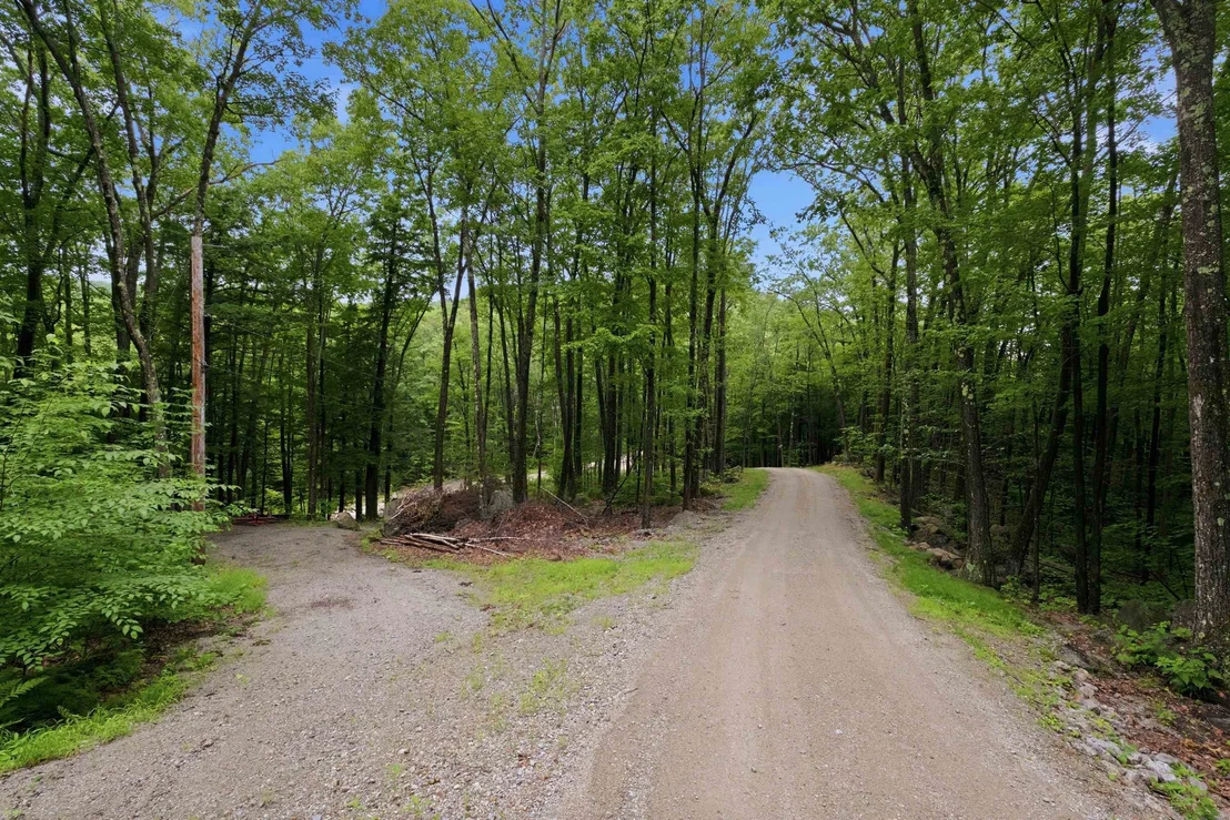 Photo of 125 Cunningham Pond