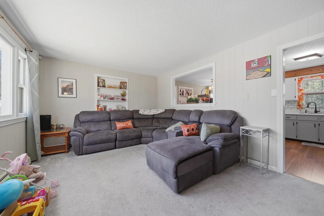 Photo of 254 Normand