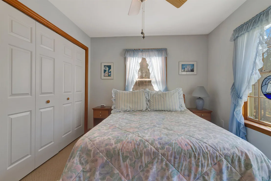 Photo of 1229 Sheldon Hill