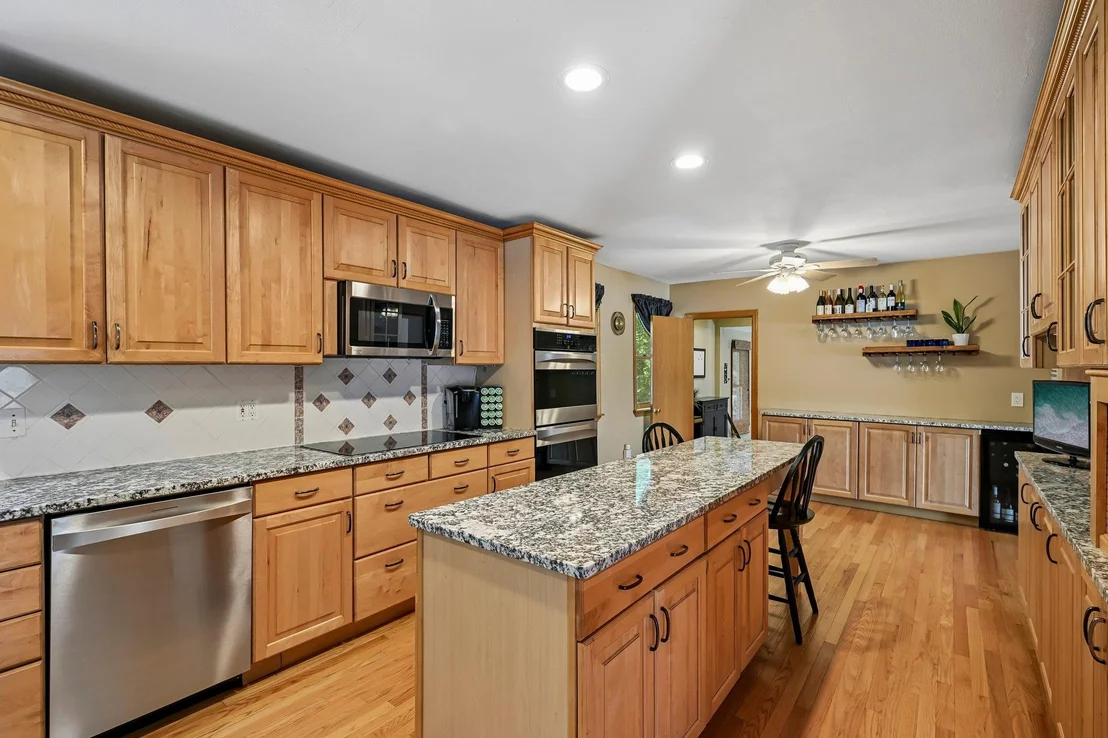 Photo of 76 Holts Point