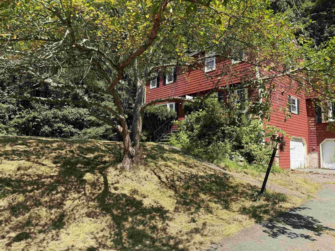 Photo of 1 Twin Brook