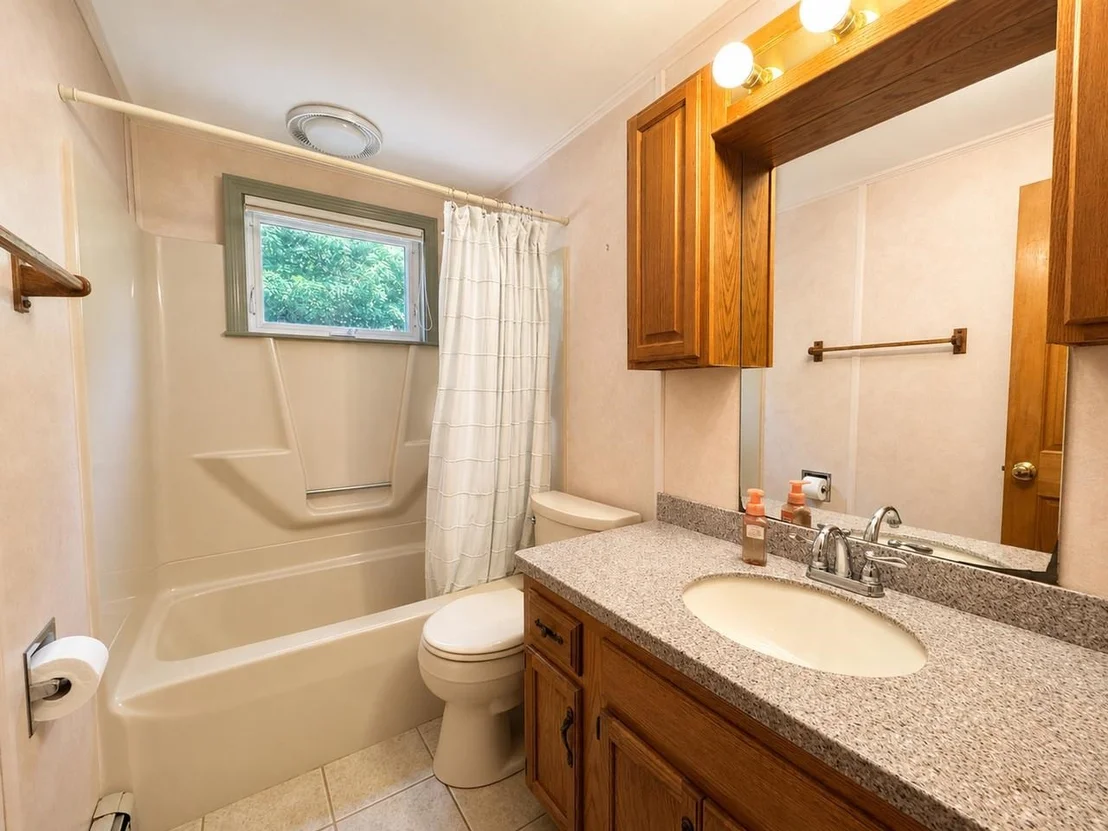 Photo of 240 Jericho