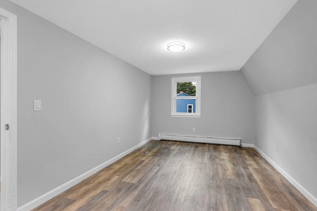 Photo of 172 Warner Hill