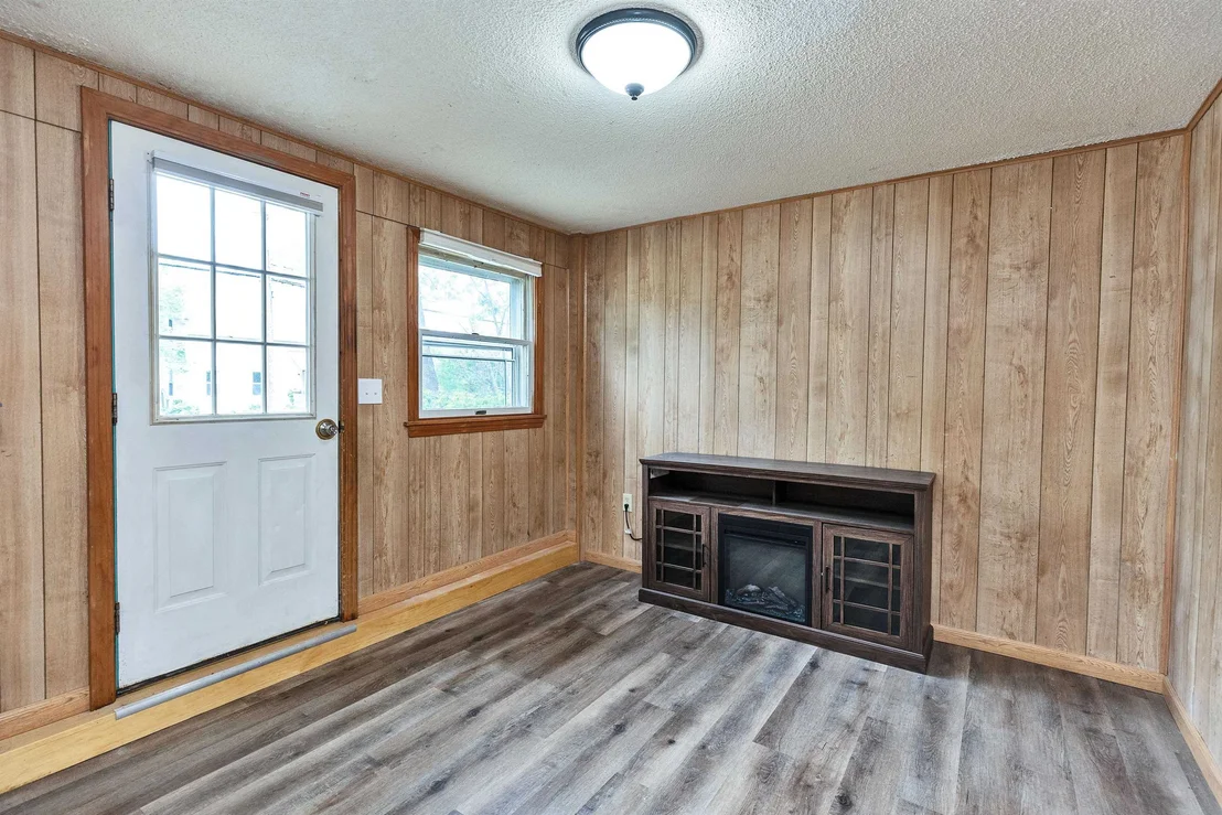 Photo of 130 Eastern